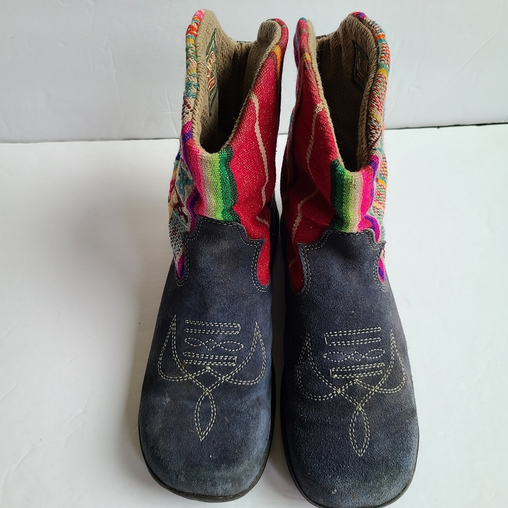 Chaski Native Shoes 8 blue pink native patterns ankle boots rare cute - Picture 4 of 7